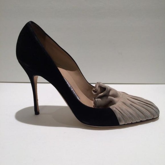 Manolo Blahnik Black Arleti Frill Detail Suede Pumps Size:...